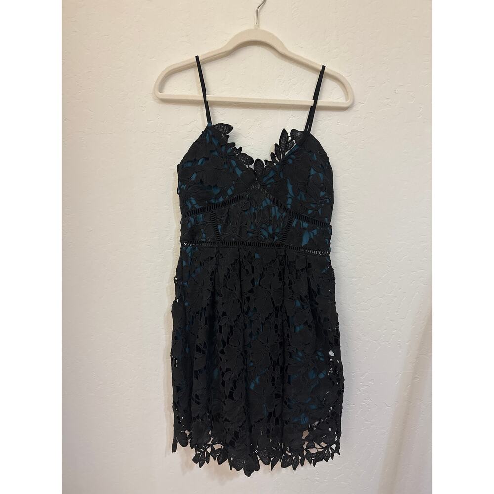 *NWT* Romeo and Juliet Black and Teal Lace Overlay Dress -  Size Medium